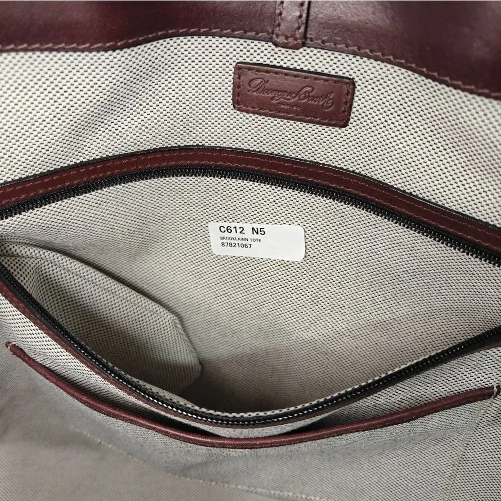 🐢 Dooney & Bourke Brooklawn XL Tote Weekender Bag Great Condition! - Picture 10 of 16